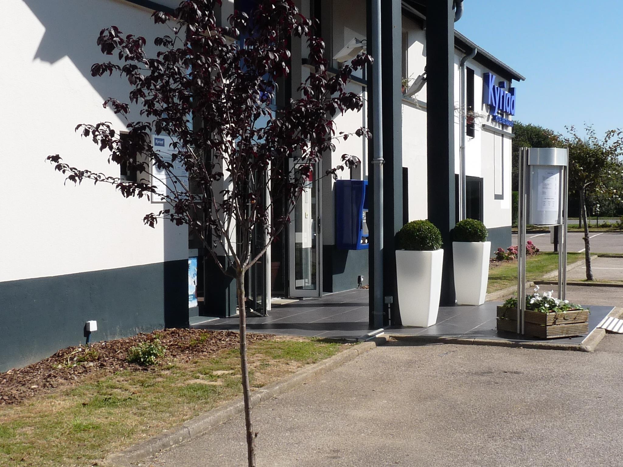 Hotel Kyriad Dieppe Saint-Aubin-sur-Scie Eksteriør billede